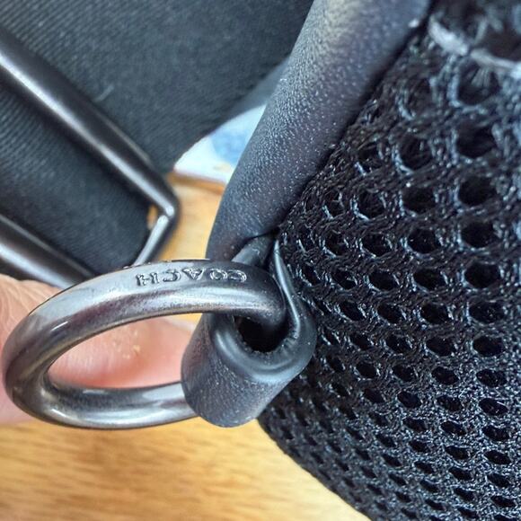 Coach Men’s Sullivan Pack In Signature Leather Black and Blue Gorgeous Crossbody - Picture 7 of 15